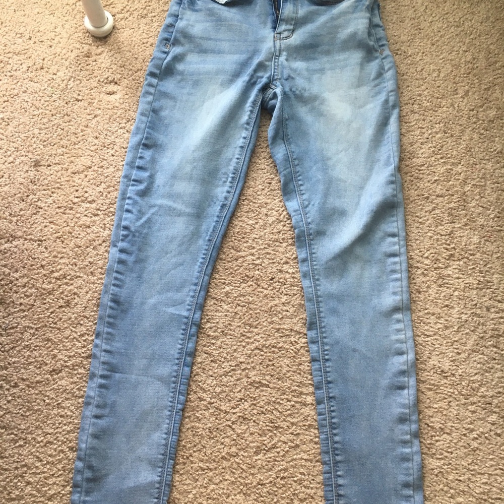 Light washed blue jeans
